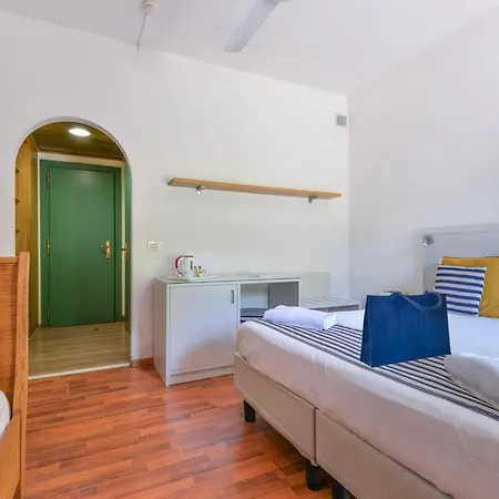 In With Private Hotel Capoliveri (Isola d'Elba)